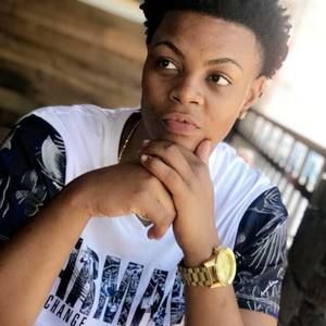 Meet your Posher, Eboni